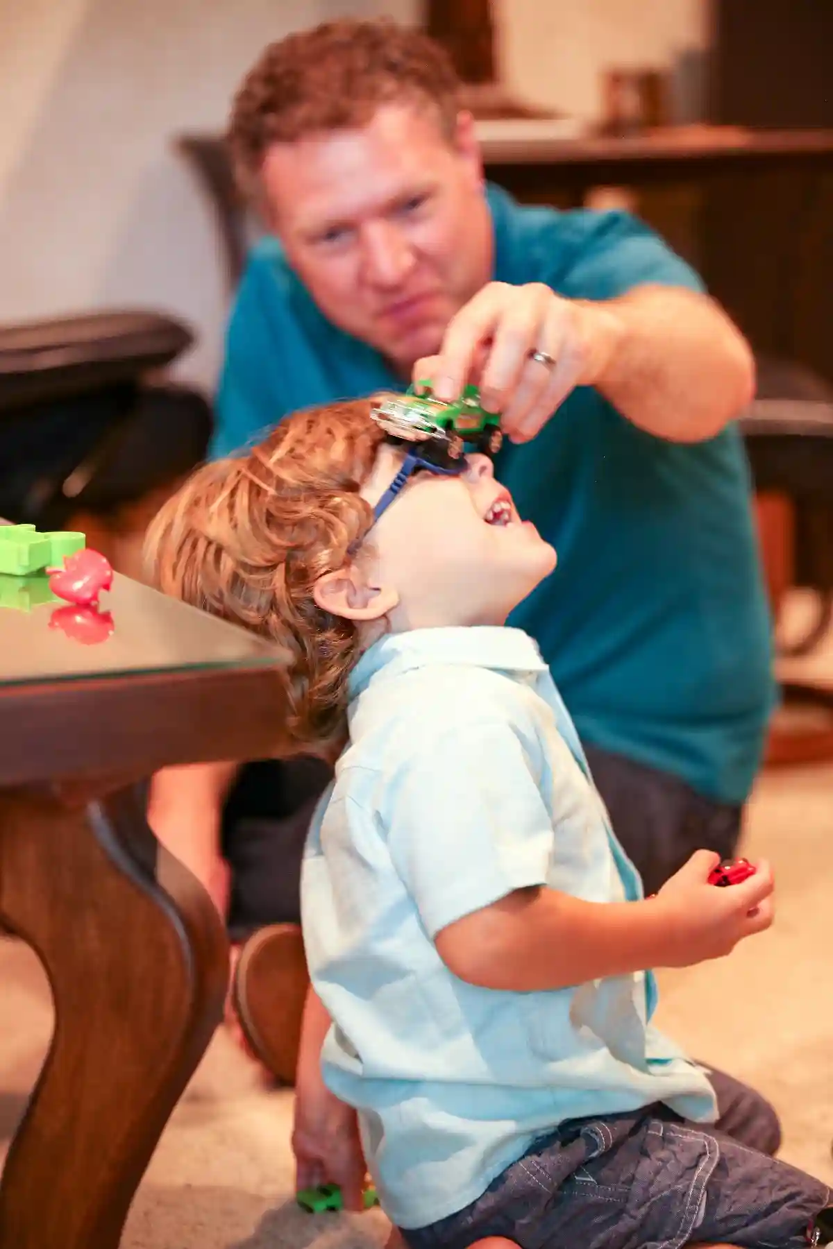 playful kiss family shoot kobi studio (3)