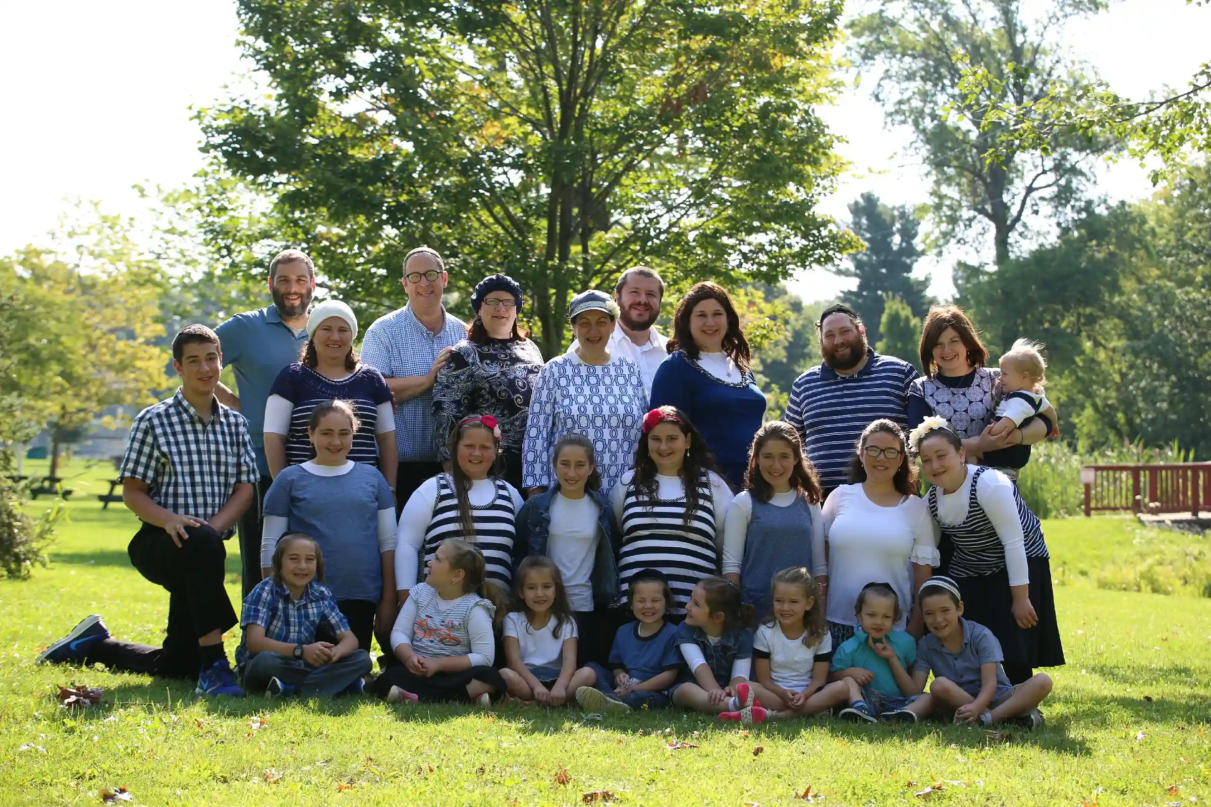 wickliffe ohio park family photo shoot by kobi studio (1)